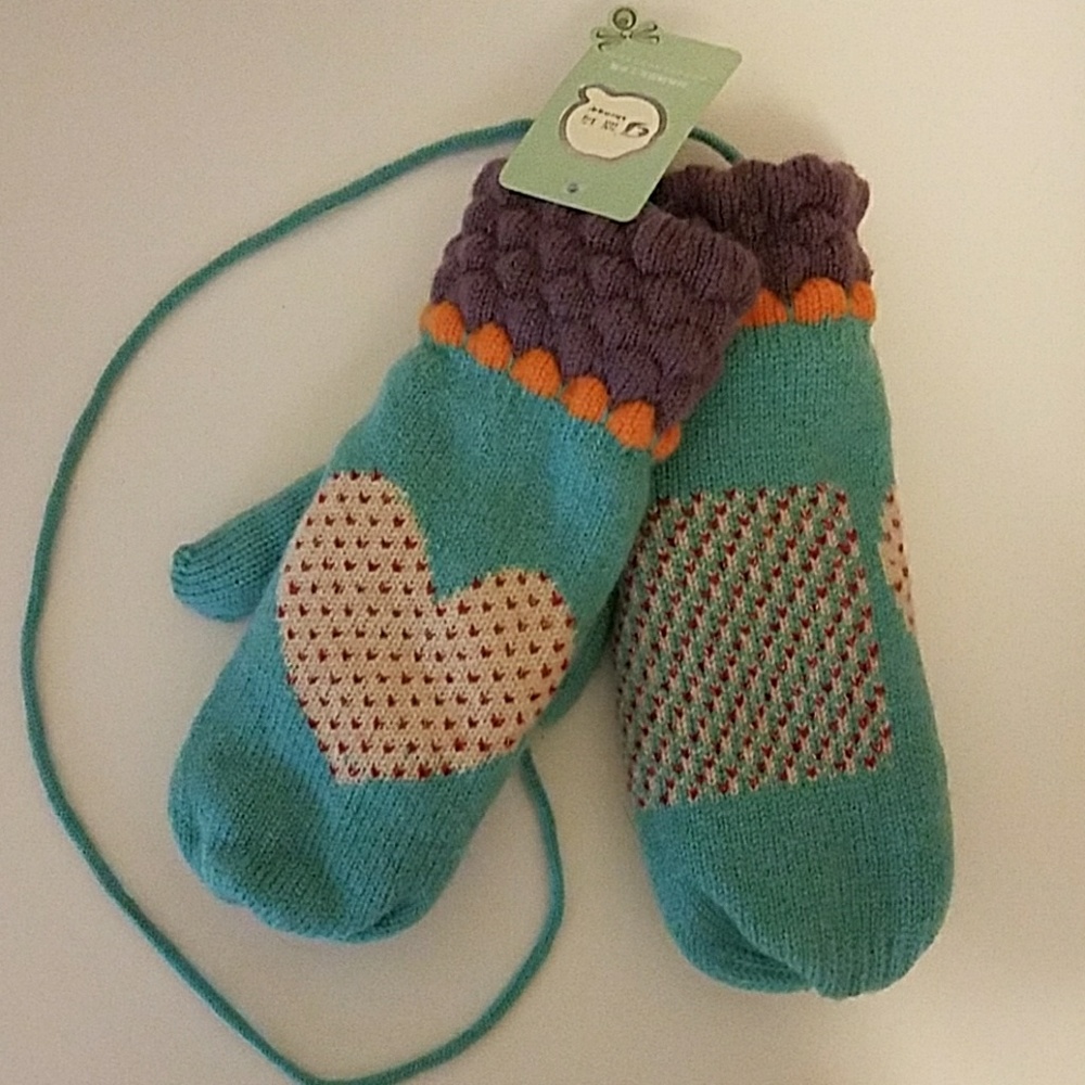 NWT mittens